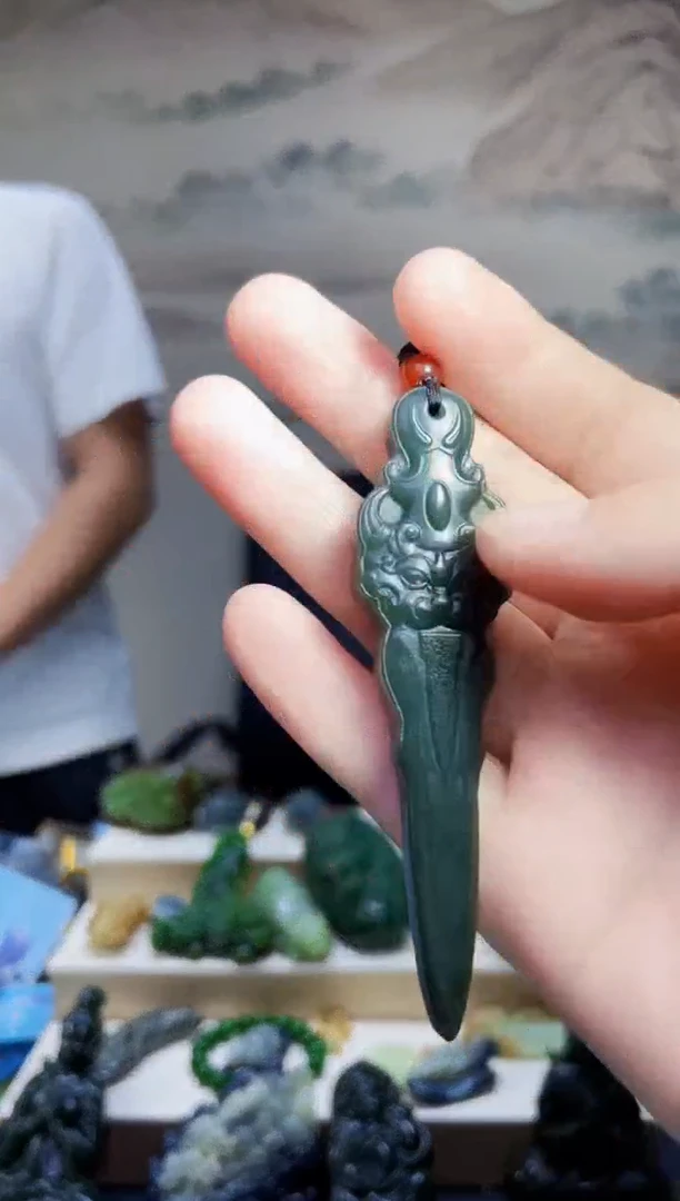 和田玉未镶嵌颈饰1