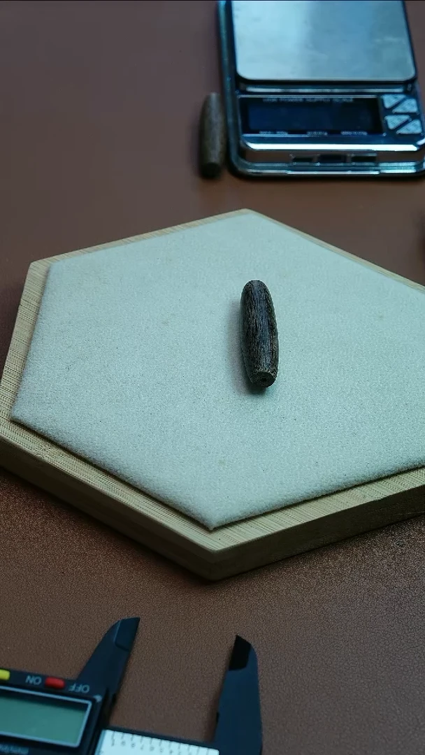 沉香吊坠文莱小黑棋天珠9分沉