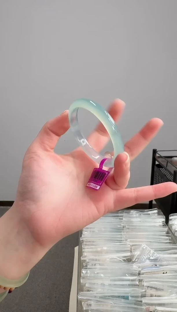 手镯玛瑙/玉髓未镶嵌54圈