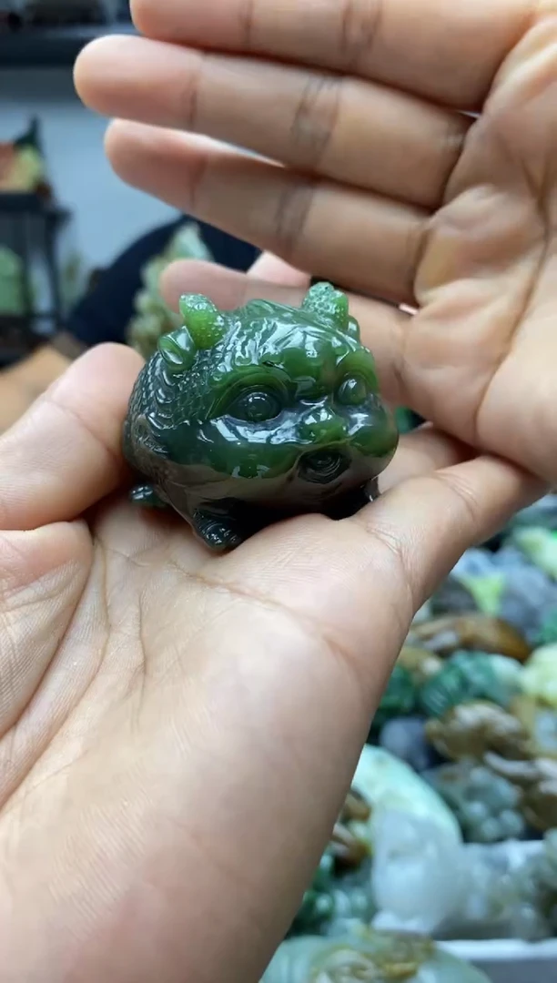 未镶嵌和田玉把件1