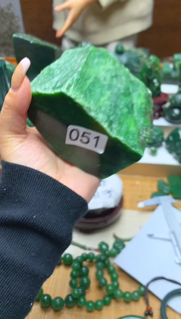 未镶嵌和田玉珠宝半成品1