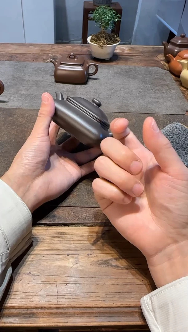 茶壶紫砂李*山寒灰老人老紫泥