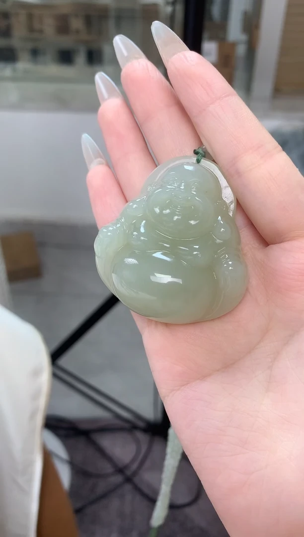 和田玉未镶嵌颈饰吊坠