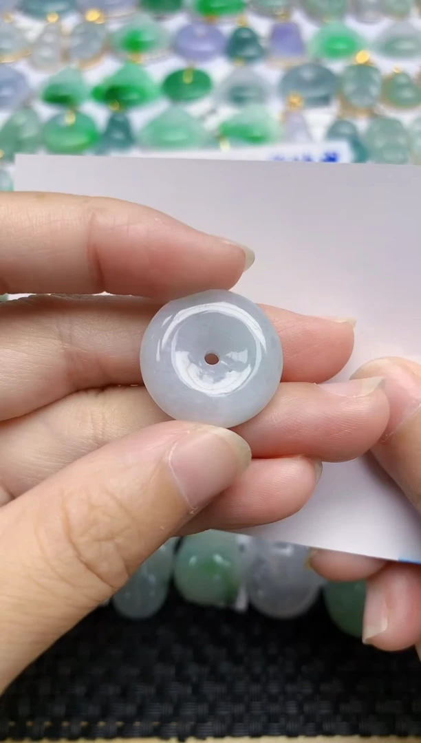 翡翠未镶嵌颈饰天然翡翠A货