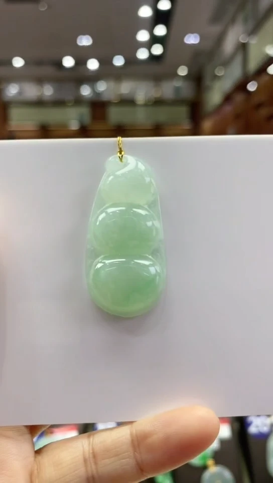 颈饰未镶嵌翡翠福豆