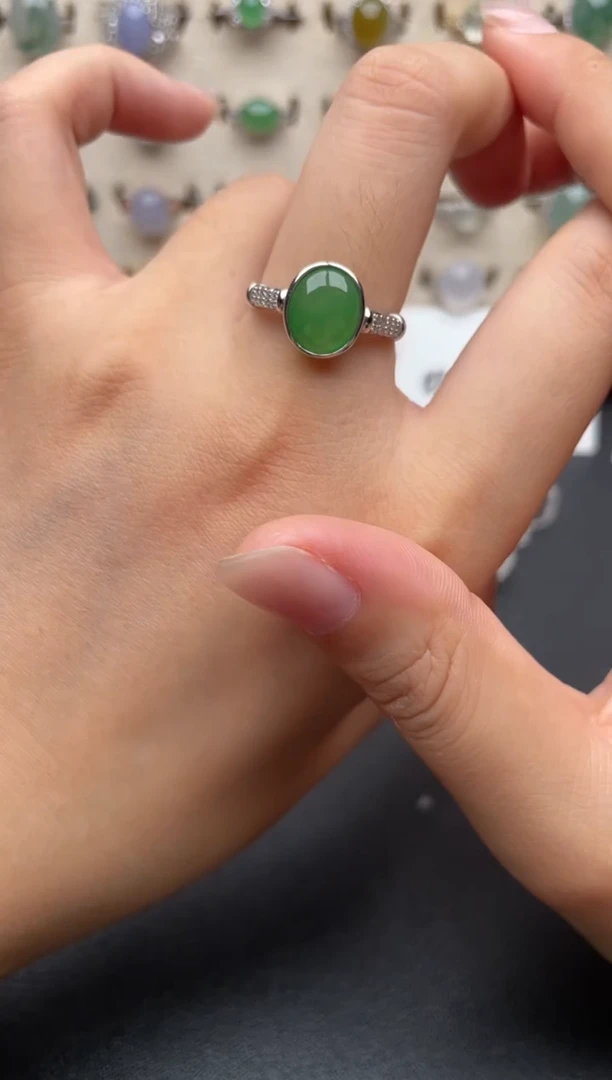 银S925镶嵌戒指翡翠一物一证一礼盒