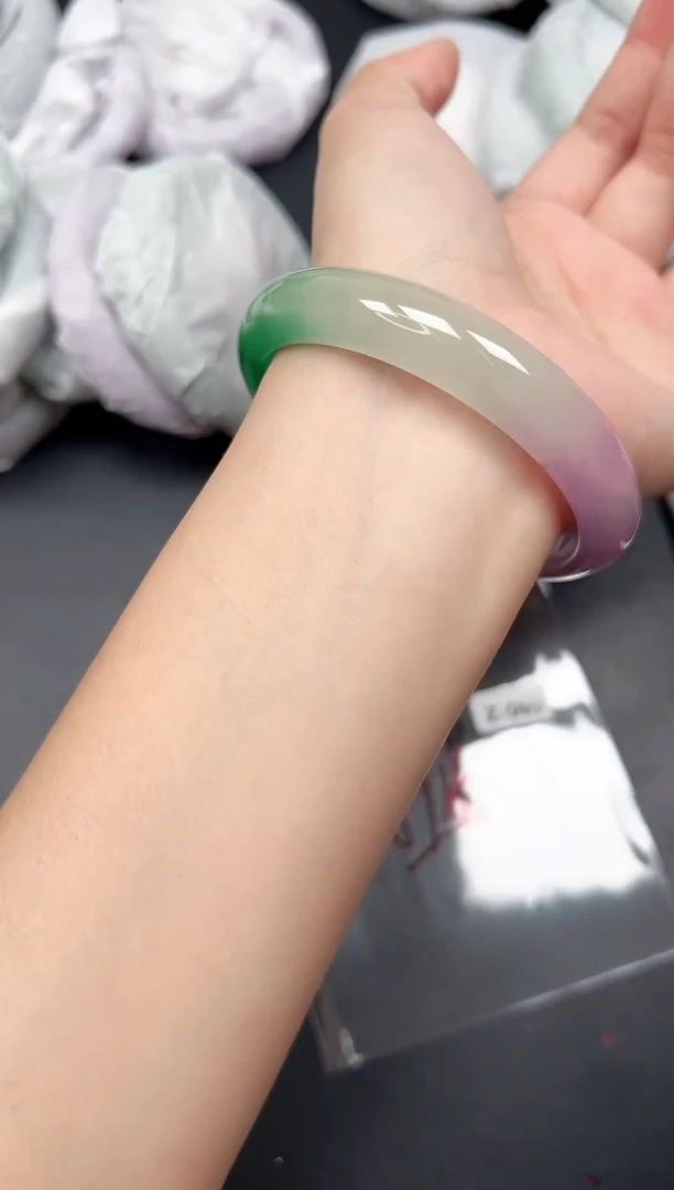 精品手镯，一物一拍Z069