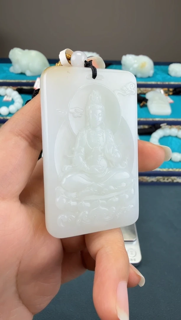颈饰未镶嵌和田玉1