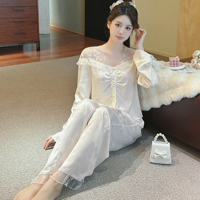 2025网红独特潮款睡衣女款爆款新款夏天法式蕾丝性感长袖家居服