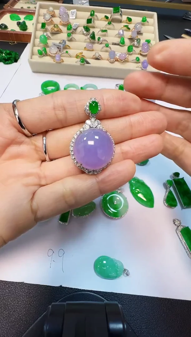 吊坠(不含链)18K金镶嵌翡翠5800