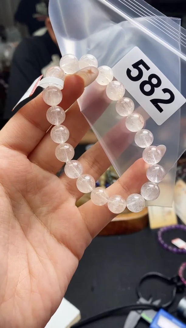 水晶手串未镶嵌?***蝶手串582