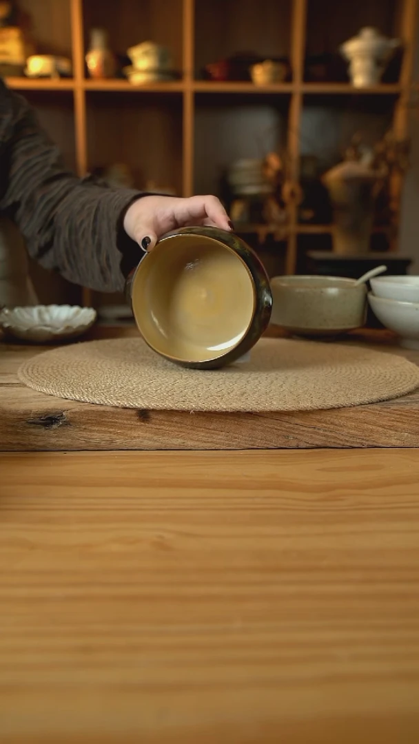 341微瑕福利孤品NO退NO换系列的双耳猪耳钵碗1个