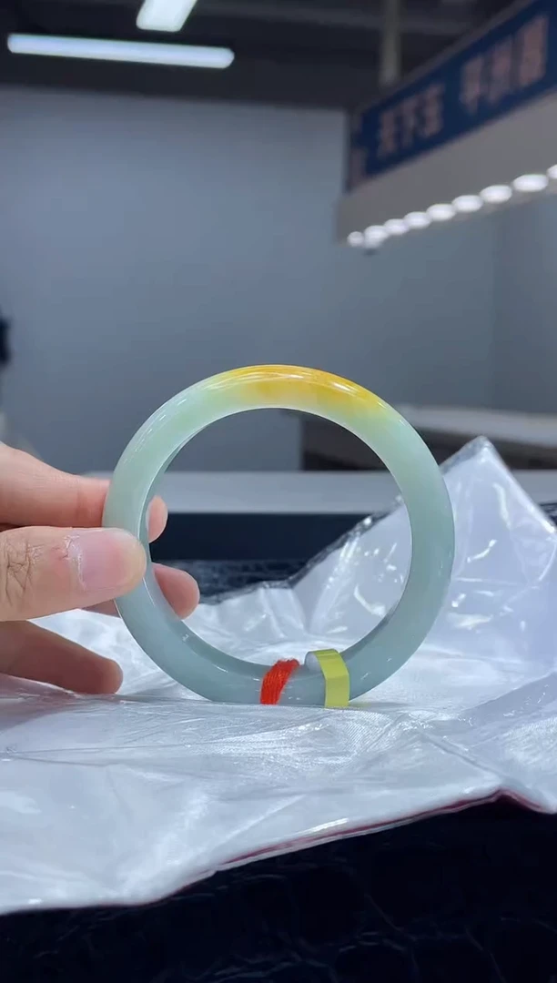 未镶嵌手镯翡翠10