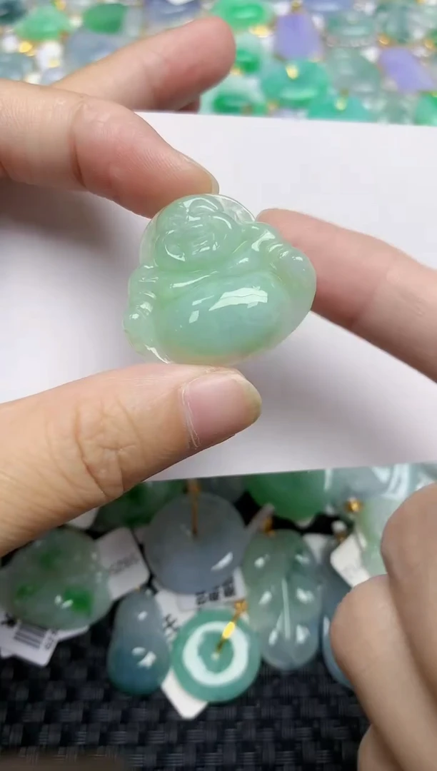 翡翠未镶嵌颈饰天然翡翠A货