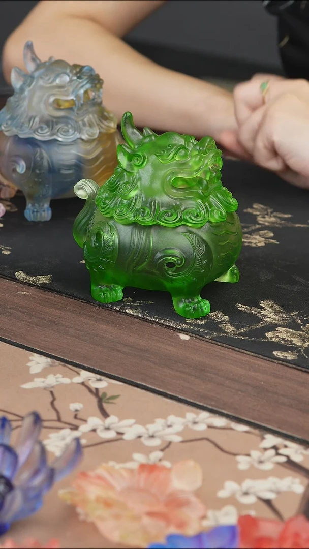 手工艺品琉璃绿色狻猊香炉中号