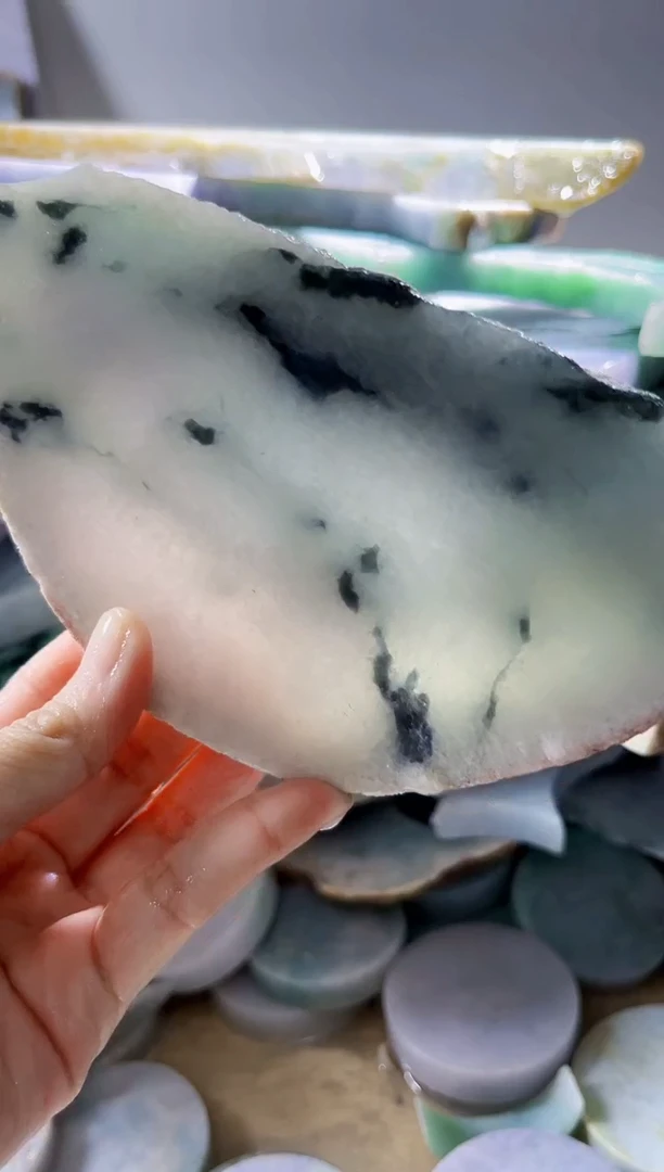 翡翠裸石缅甸翡翠A货柠8087