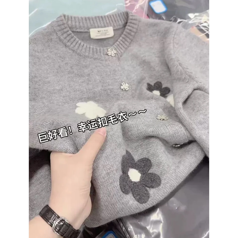 3024【幸运扣花朵开衫】新款优雅气质毛衣外套宽松慵懒风上衣