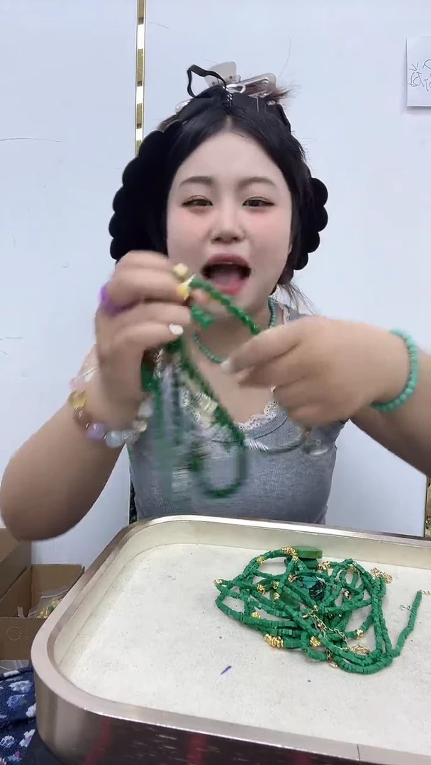 玛瑙/玉髓颈饰合金3027绿链子