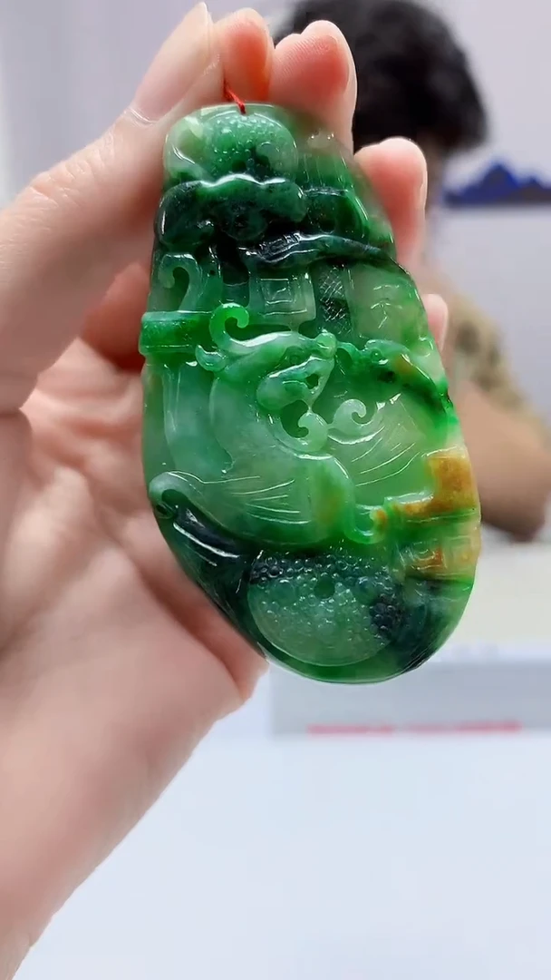 【闪购商品】定制翡翠未镶嵌4688zm-毛货挂件266龙牌