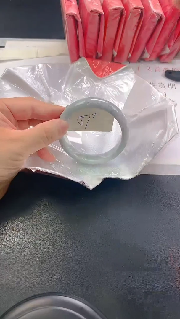 未镶嵌手镯翡翠23