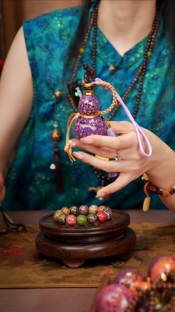 203易林大漆开口小葫芦----168