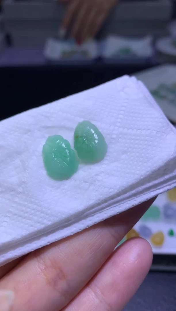 定制翡翠未镶嵌毛货