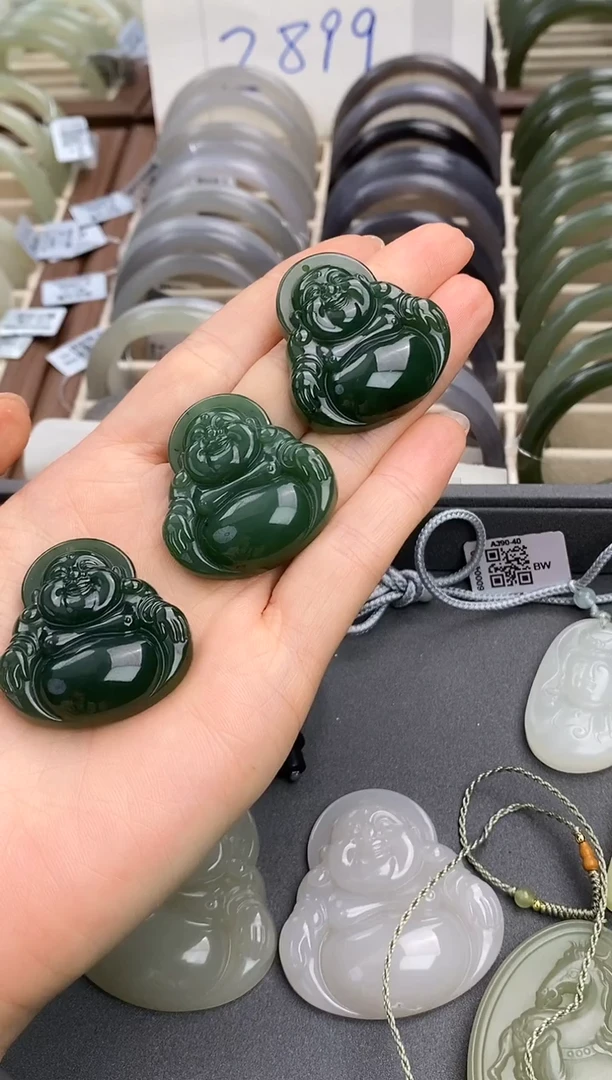 吊坠(不含链)未镶嵌和田玉（碧玉）佛公35mm