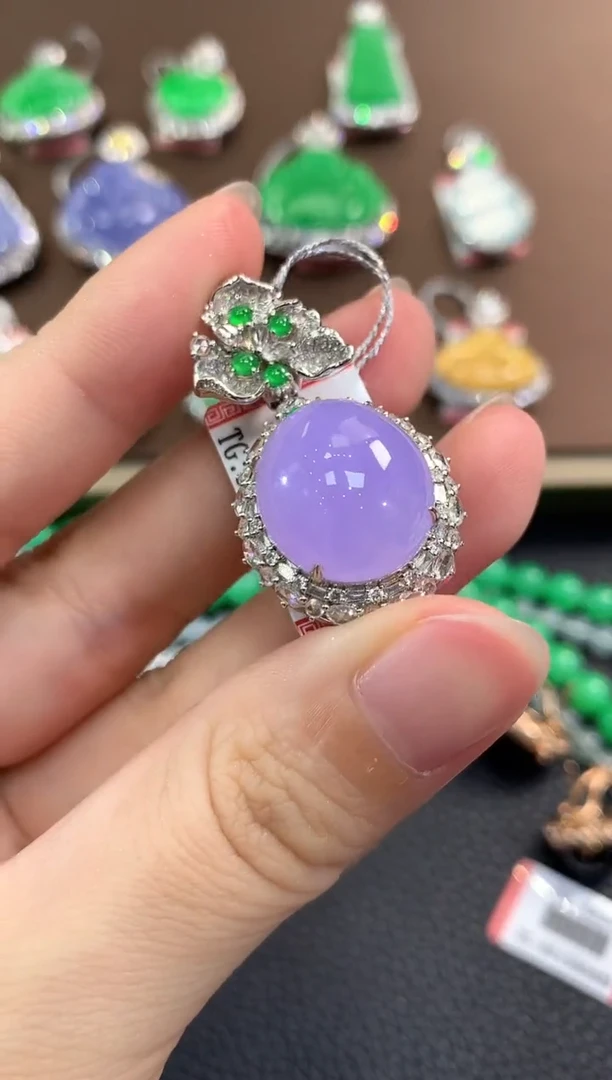 翡翠18K金镶嵌吊坠(不含链)春日珠宝 B88紫货有色差