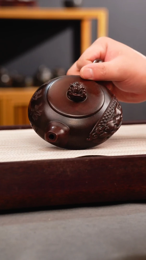 茶壶紫砂古乌泥 金蟾纳瓢 招财进宝