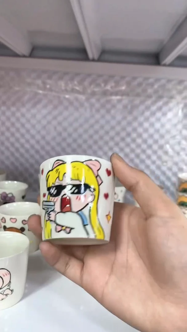 高温釉下彩动漫手绘陶瓷