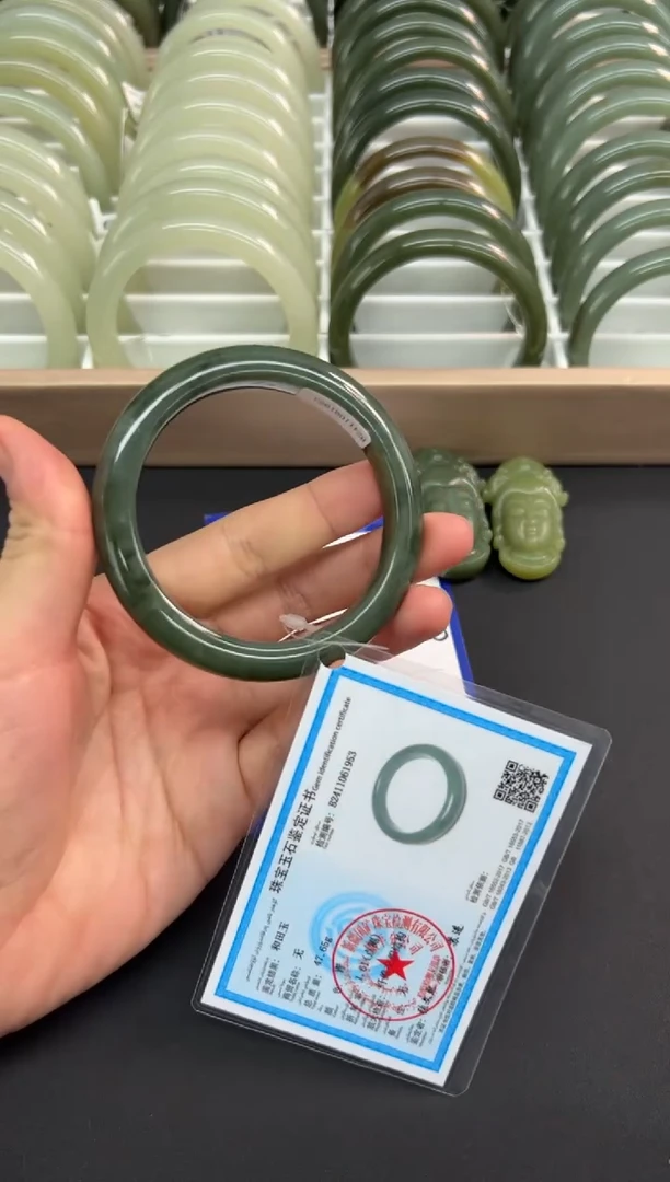 【闪购商品】和田玉手镯未镶嵌2