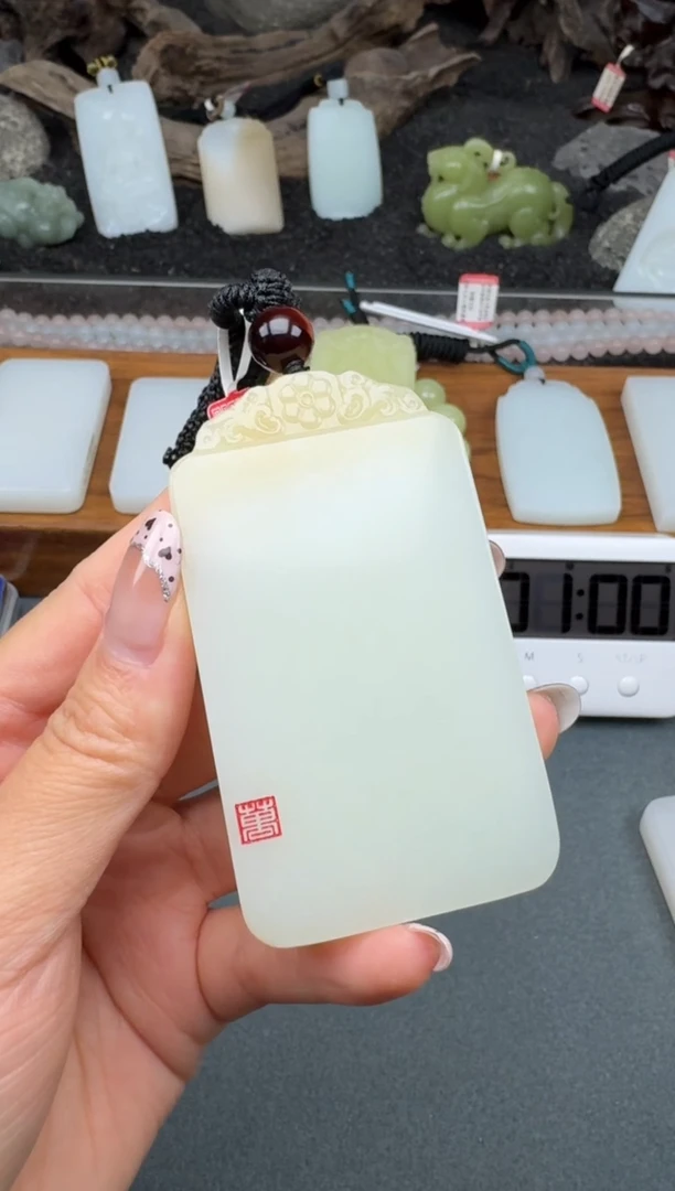 颈饰未镶嵌和田玉不***吖3