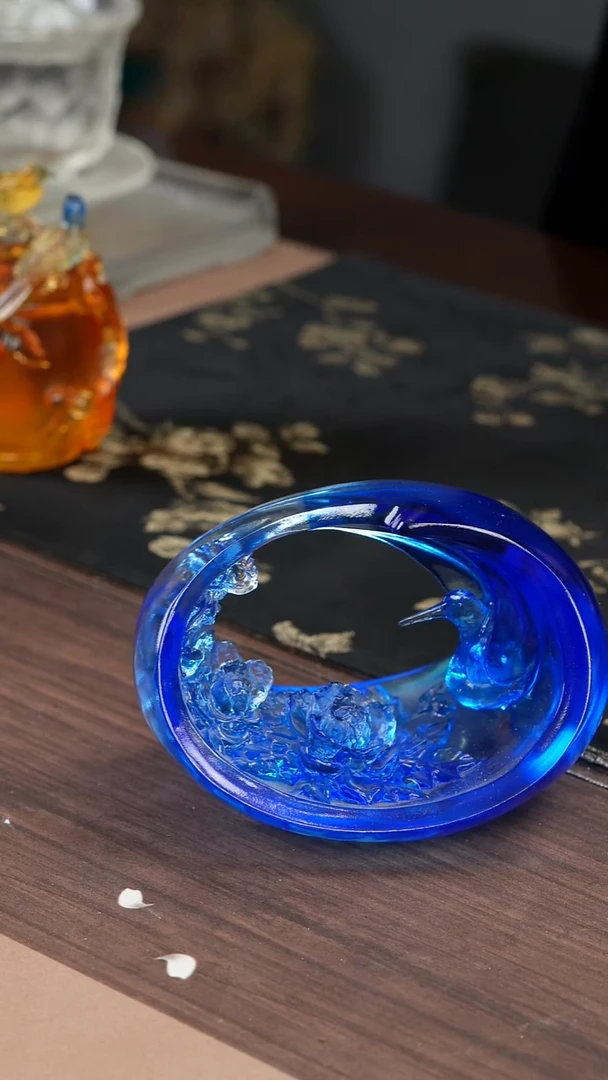 手工艺品琉璃牡丹仙鹤摆件