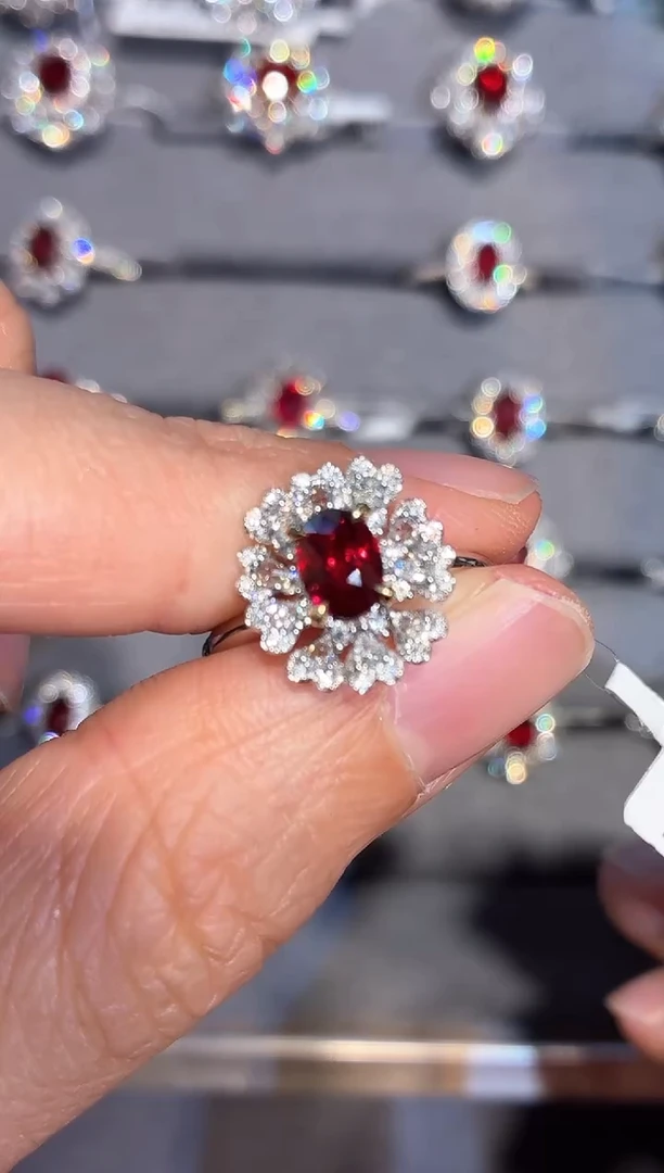 18K金镶嵌戒指红宝石【闪购】1.02ct/同步展会价/无烧鸽血红