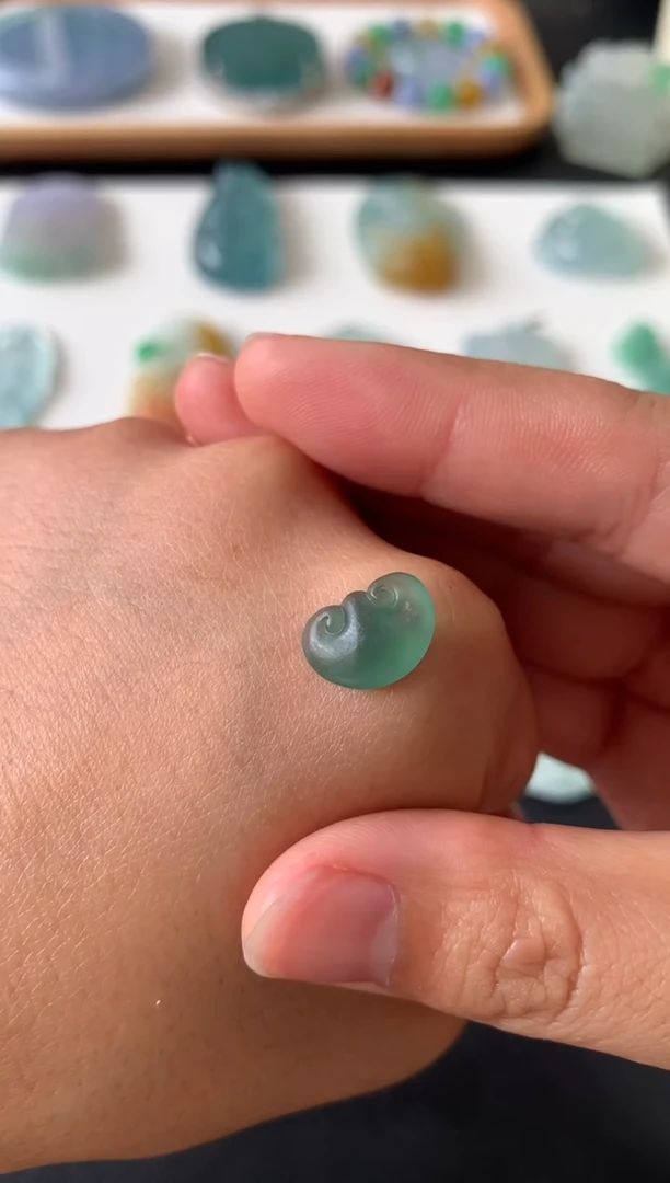 未镶嵌定制翡翠翡翠