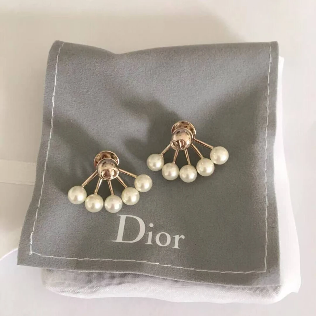 99新 DIOR/迪奥 蔚蓝/ 珍珠 耳钉