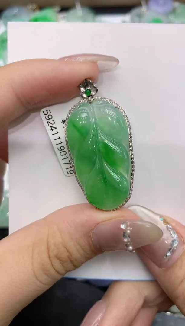 【闪购商品】翡翠颈饰18K金镶嵌222222222