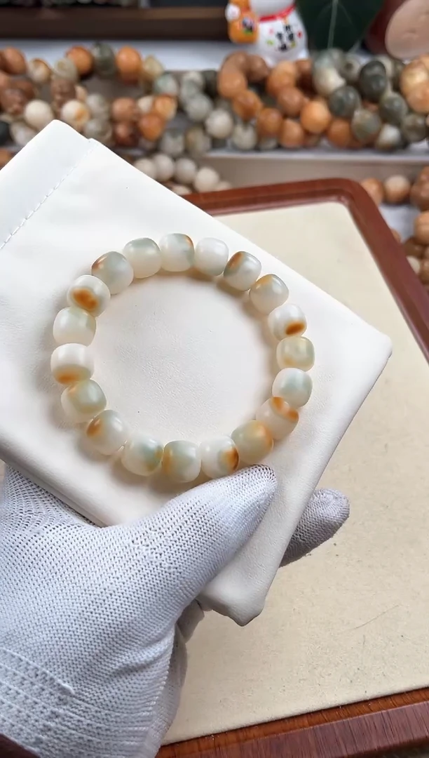 【闪购商品】菩提根/象牙果吊坠d261卡13