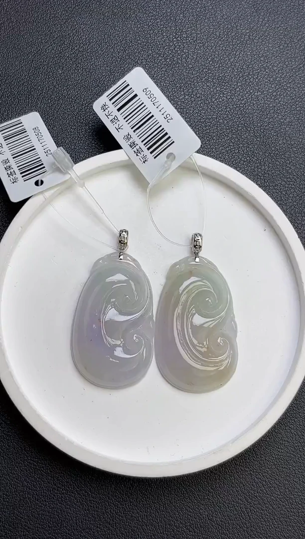 颈饰18K金镶嵌翡翠如意多样性发一