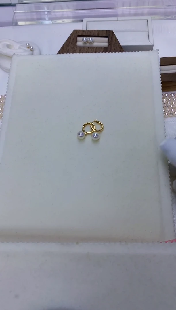 18K金镶嵌饰品海水珍珠7-8耳扣