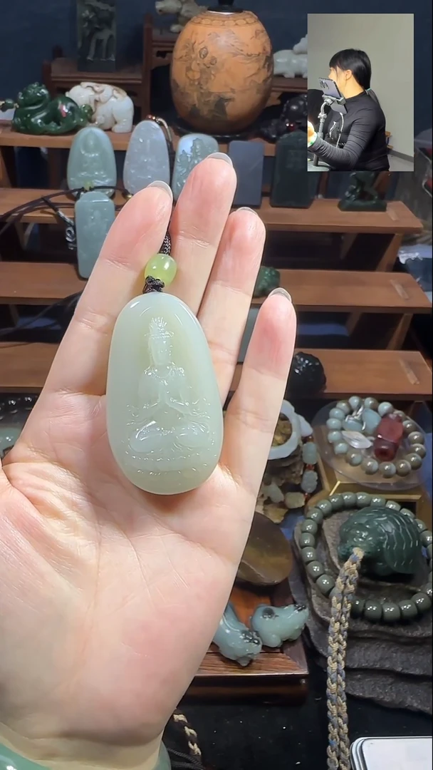 颈饰未镶嵌和田玉彤**卓1