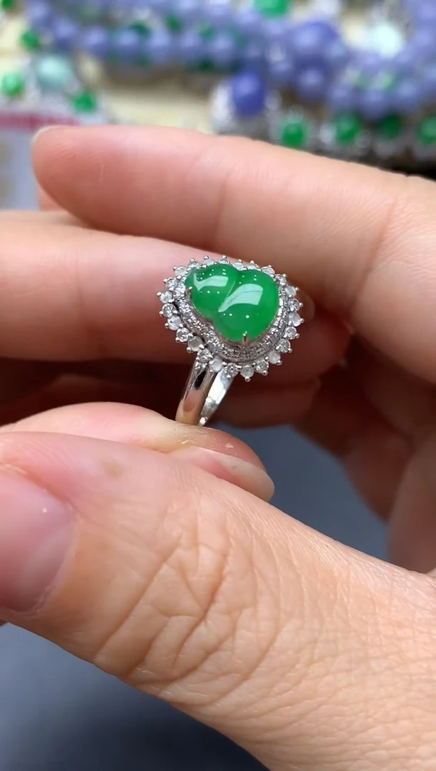 18K金镶嵌戒指翡翠407-中国好珍宝