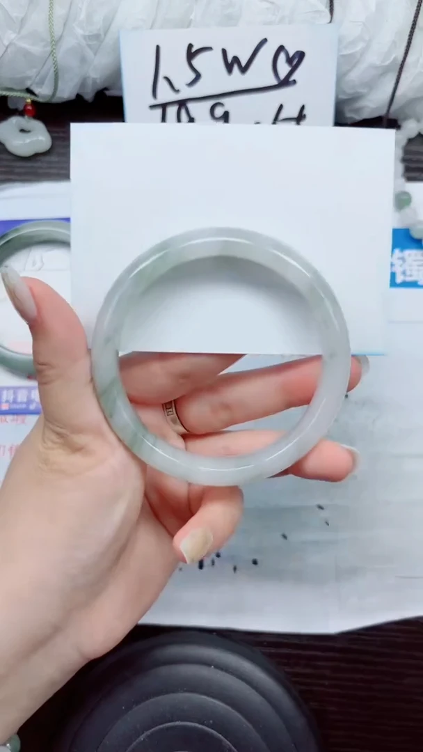 石英质玉手镯未镶嵌A166-62.63