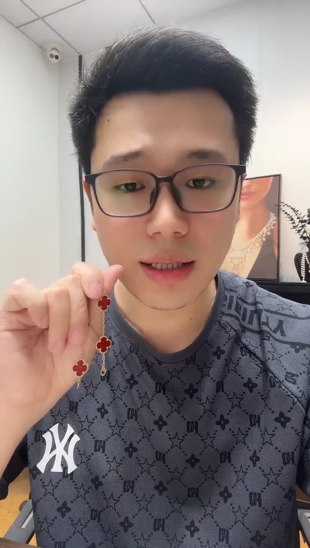 18K金镶嵌手链玛瑙/玉髓?***?红色k黄，五花手链