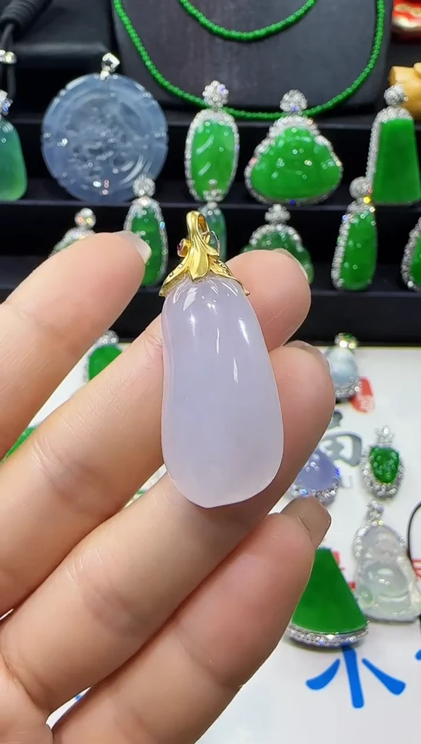 【闪购商品】翡翠吊坠(不含链)18K金镶嵌吊坠