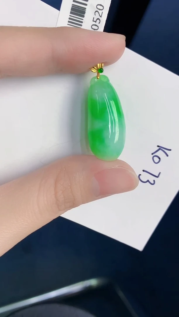 颈饰18K金镶嵌翡翠天然翡翠缅甸A货