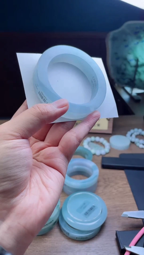 未镶嵌手镯定制翡翠繁**锦定制