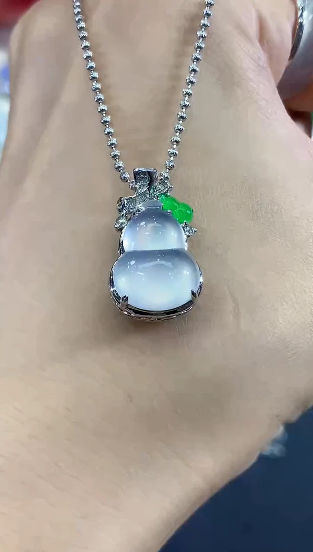 吊坠(不含链)18K金镶嵌翡翠B141