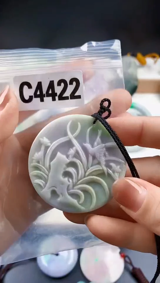 颈饰未镶嵌翡翠天然翡翠吊坠挂件