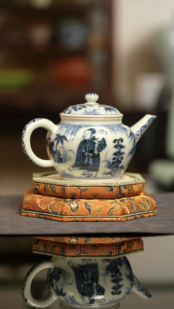 明续幽蓝紫砂壶人物壶